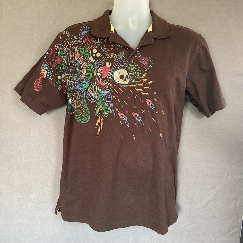 Marc Ecko Cut & Sew 100% Cotton Graphic Embroidered Brown Short Sl Shirt Men’s M